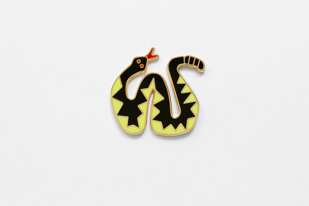 Cascabel Enamel Snake Brooch-Verde Lima