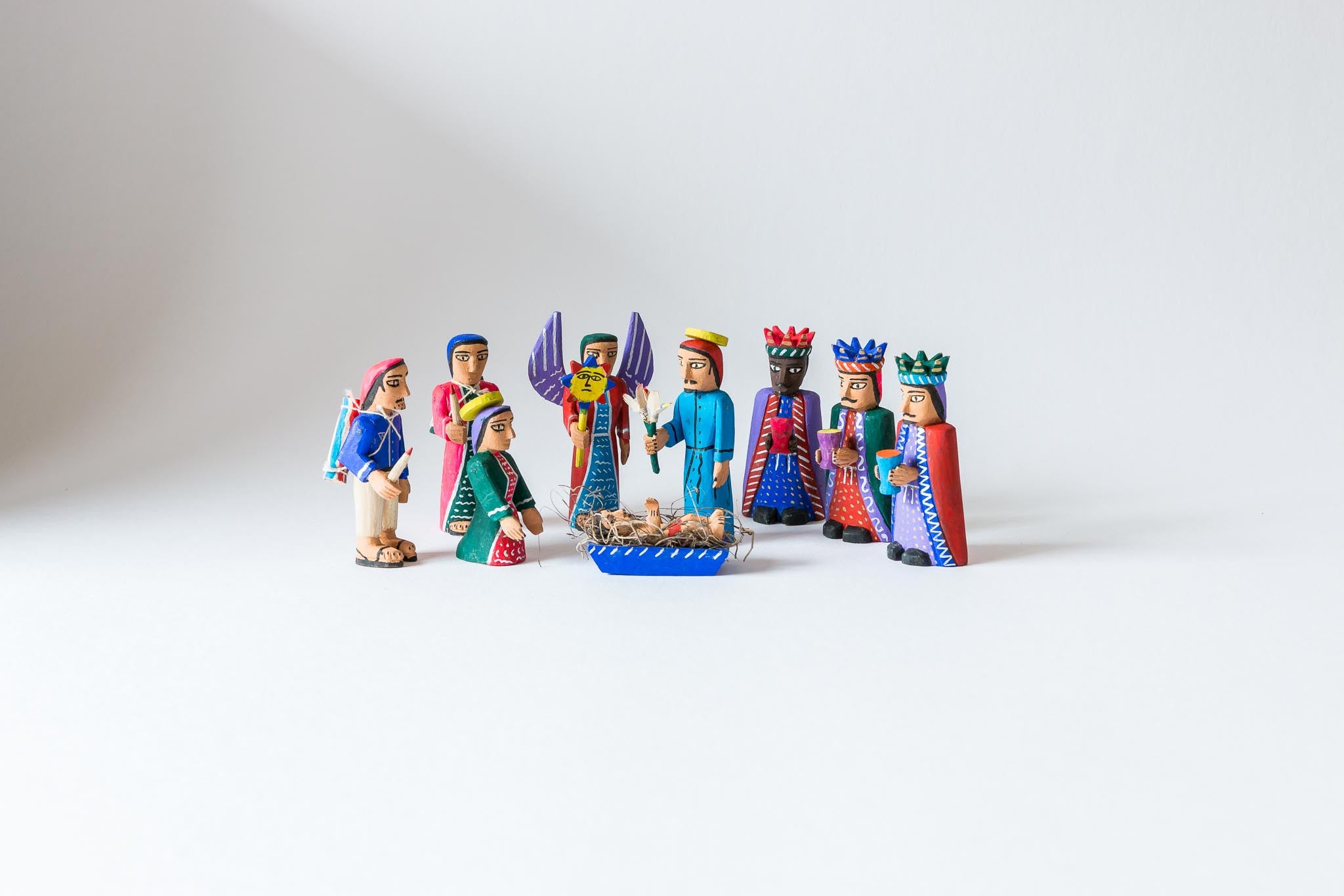 Nativity Placido Santiago Cruz Oaxacan wood carving